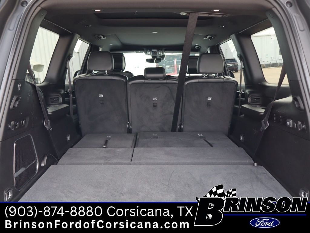 2023 Jeep Wagoneer Base