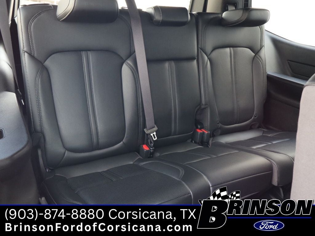 2023 Jeep Wagoneer Base