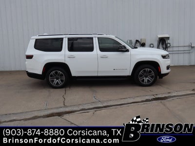 2023 Jeep Wagoneer Base