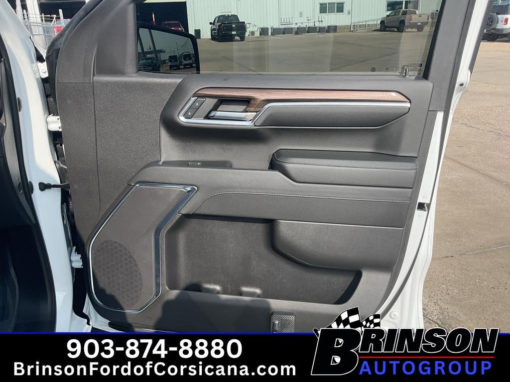 2024 Chevrolet Silverado LT