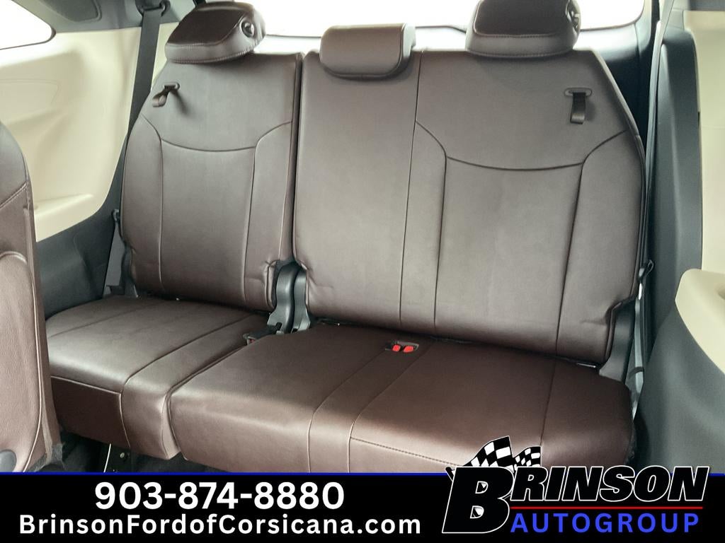 2024 Toyota Sienna Platinum