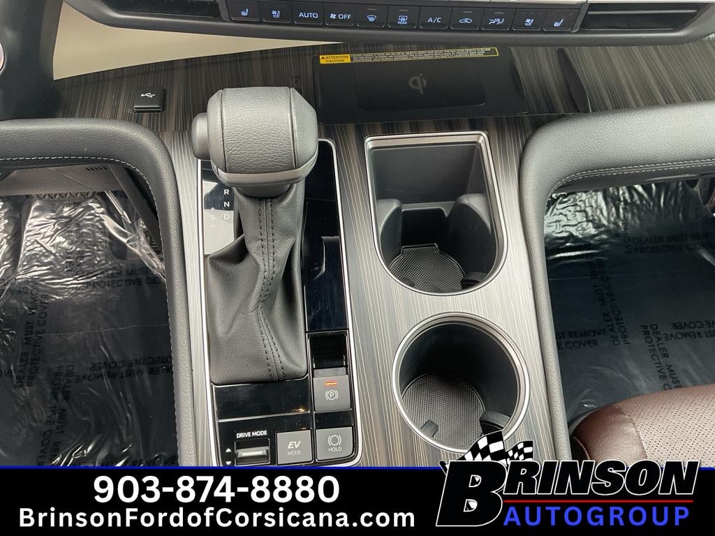 2024 Toyota Sienna Platinum