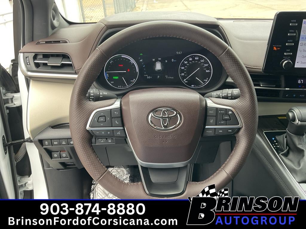2024 Toyota Sienna Platinum