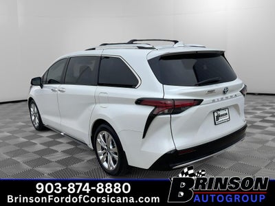 2024 Toyota Sienna Platinum
