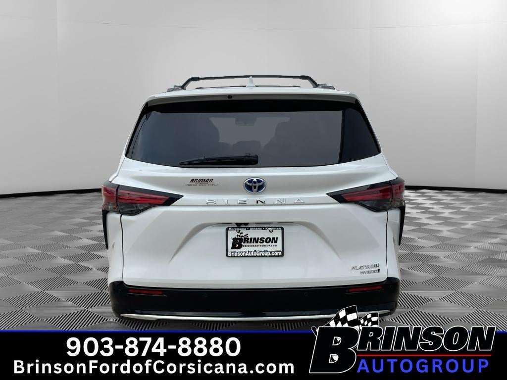 2024 Toyota Sienna Platinum