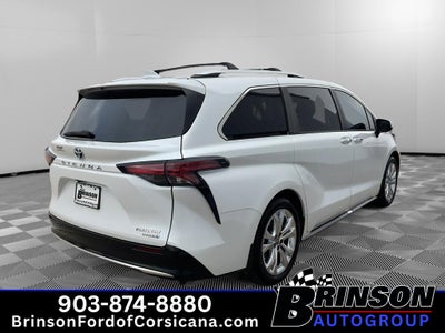 2024 Toyota Sienna Platinum