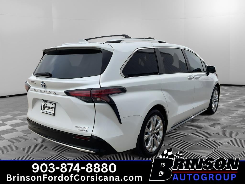 2024 Toyota Sienna Platinum
